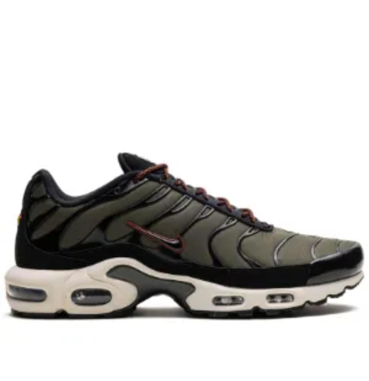 Nike tn brown