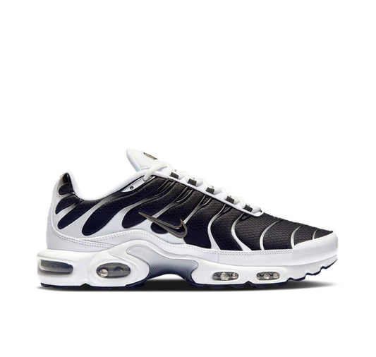NIKE tn